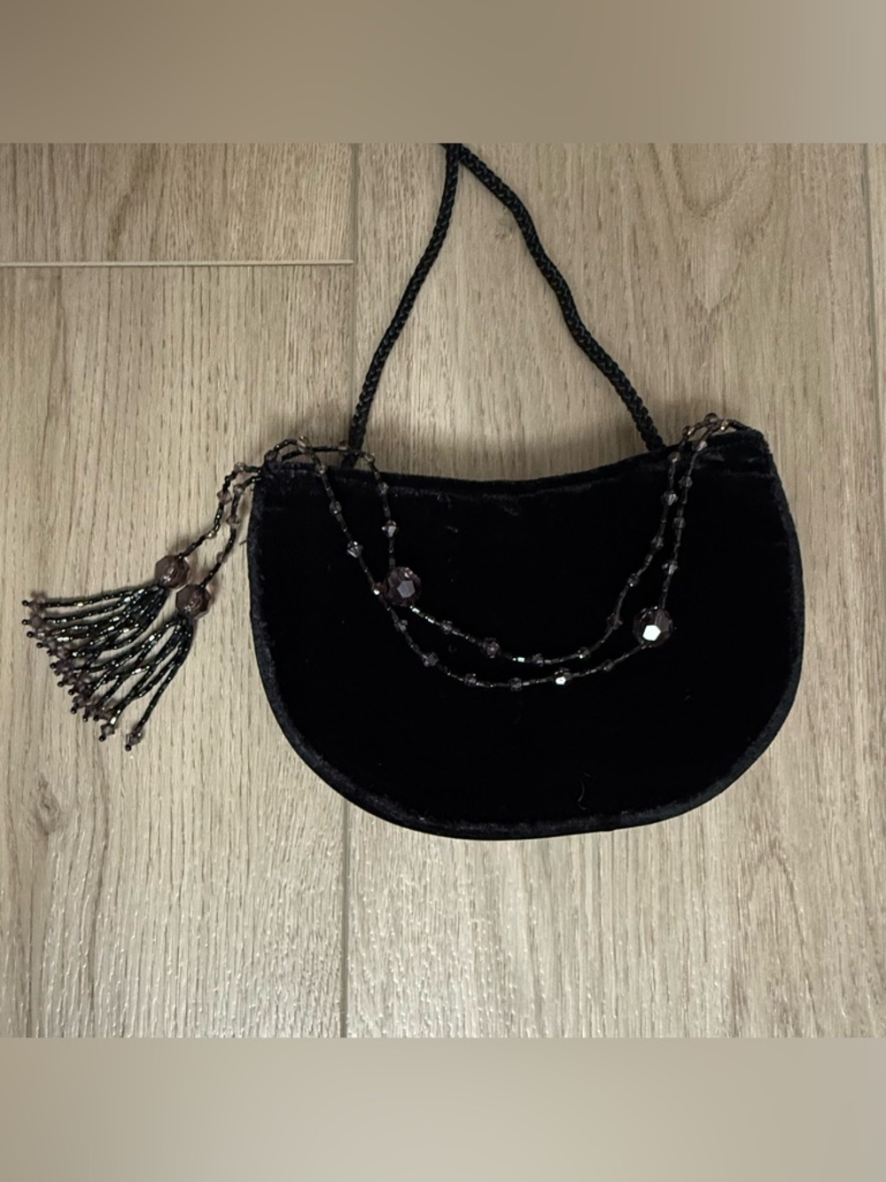 La Regale Black Velvet Evening Clutch with Beaded Tassel